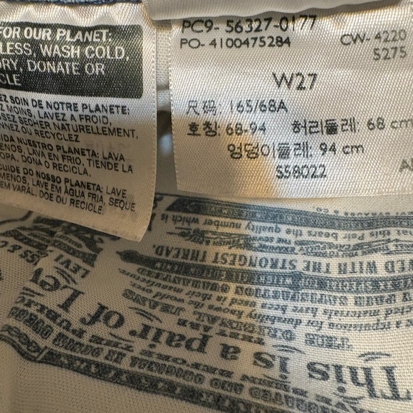 Levi's 501 Jean Shorts for Women - Picture 6 of 6